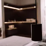 לינה וארוחת בוקר Nova Relais 4*