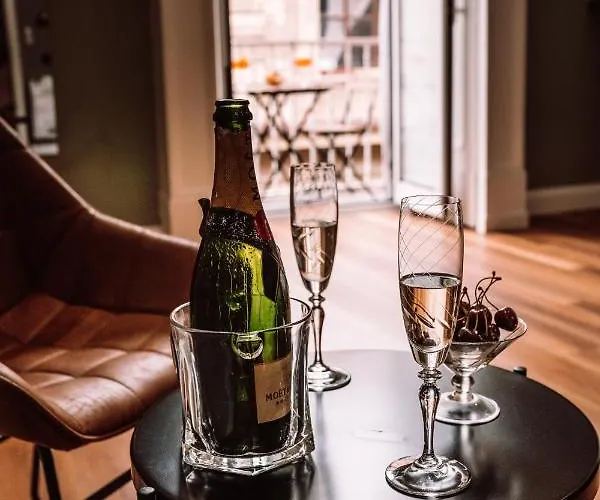 לינה וארוחת בוקר Nova Relais 4*